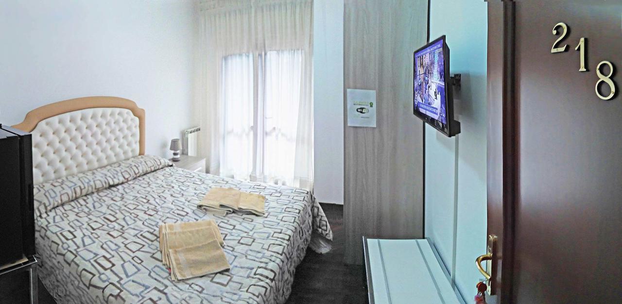 La Fiera Guesthouse Fiumicino Buitenkant foto